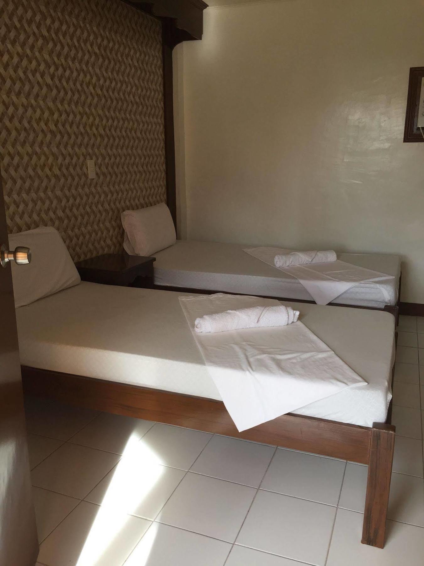 אורמוק Bayview Inn מראה חיצוני תמונה